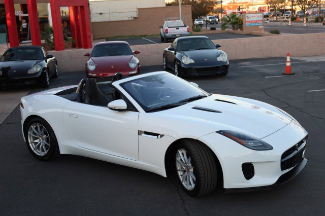 Used 2020 Jaguar F-TYPE Convertible image 11