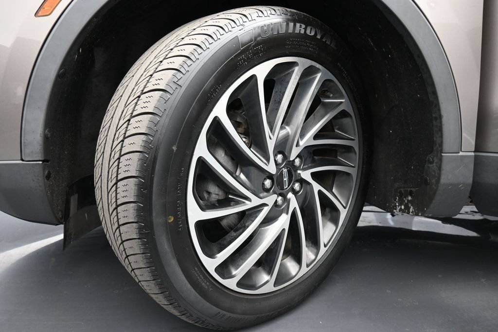 Used 2019 Lincoln Nautilus Reserve AWD/4WD image 16