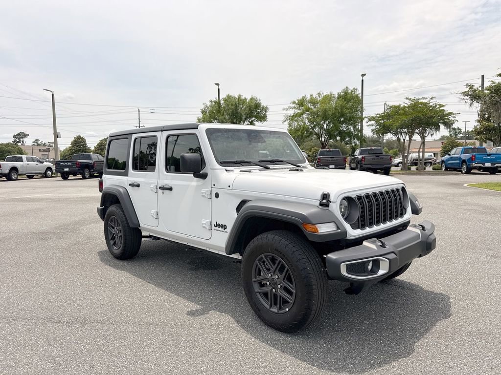 Used 2025 Jeep Wrangler Unlimited Sport AWD/4WD image 1