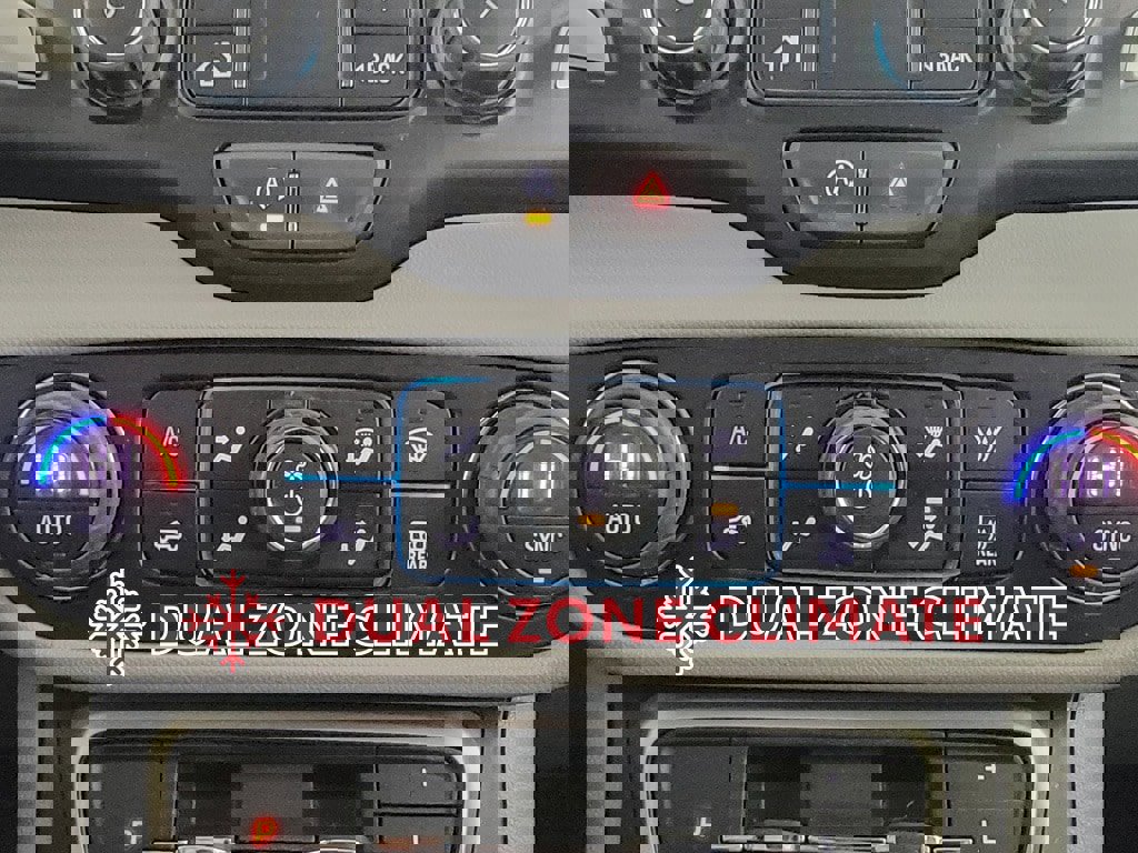 Used 2023 GMC Terrain SLT image 23