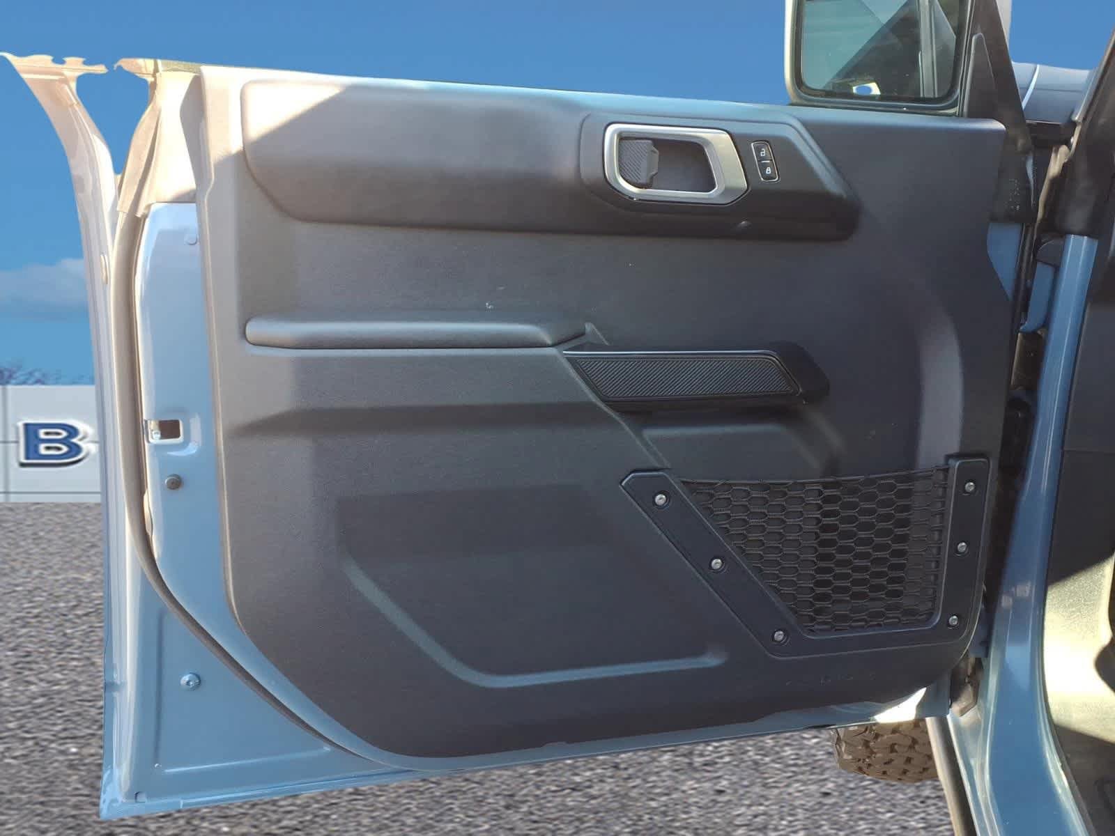 Used 2025 Ford Bronco Badlands AWD/4WD image 11