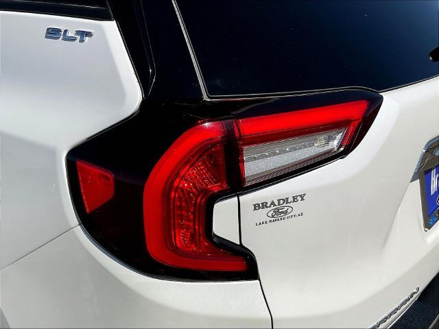 Used 2022 GMC Terrain SLT w/ LPO, Floor Liner Package AWD/4WD image 25