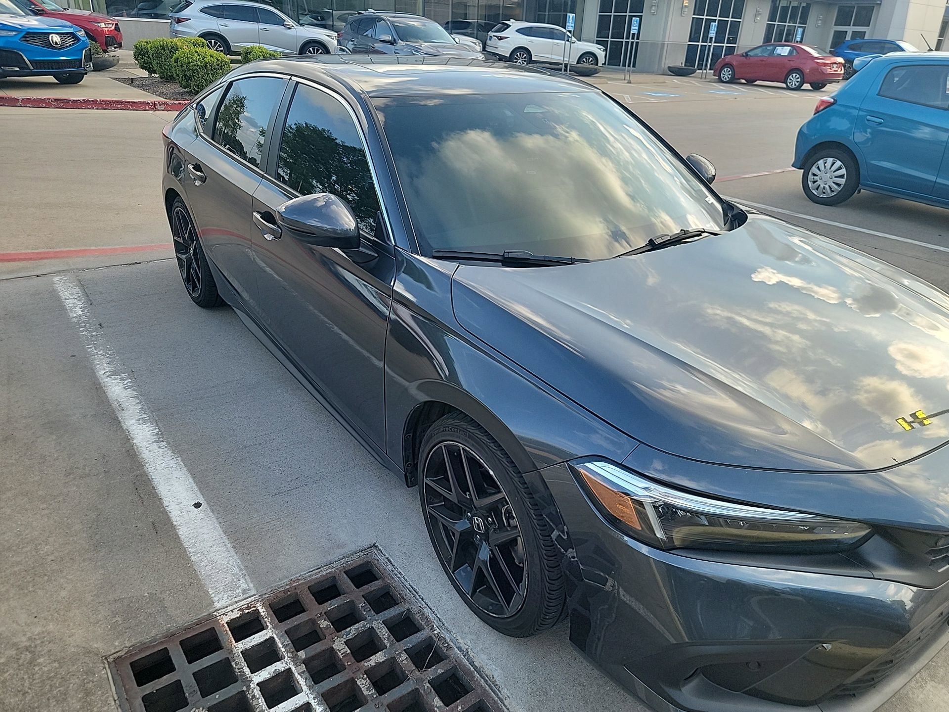 Used 2023 Honda Civic Sport Touring image 3