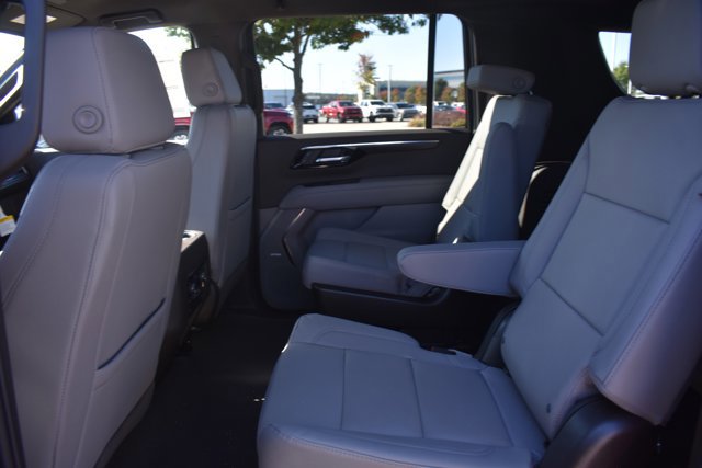 New 2026 Chevrolet Suburban LT w/ Comfort Package image 16