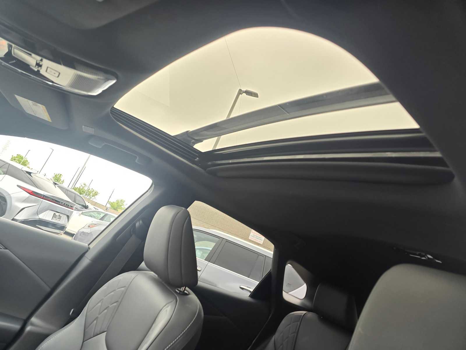 Certified 2025 Lexus RX 350h w/ Convenience Package image 25