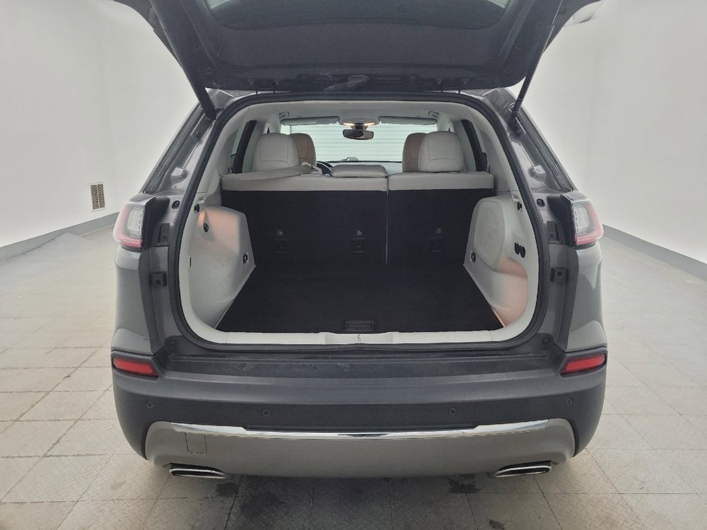 Used 2019 Jeep Cherokee Limited image 29