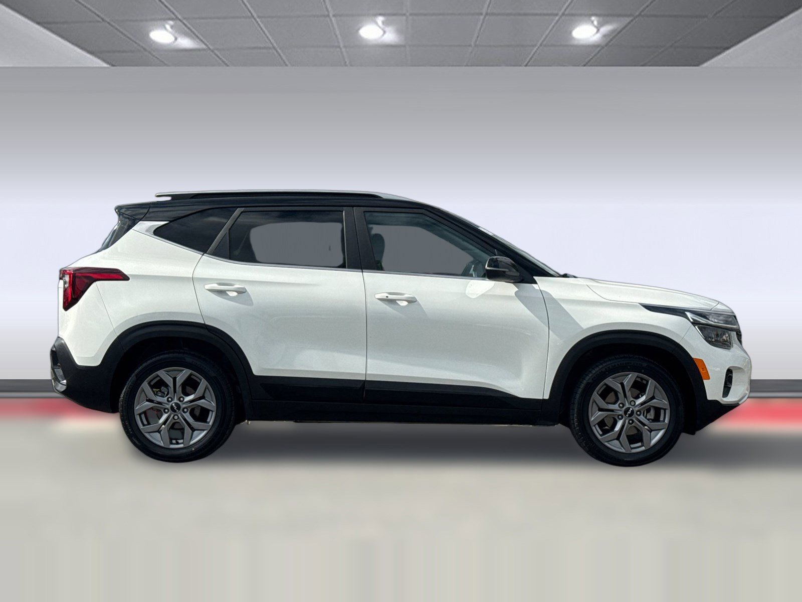 Used 2024 Kia Seltos S FWD image 7