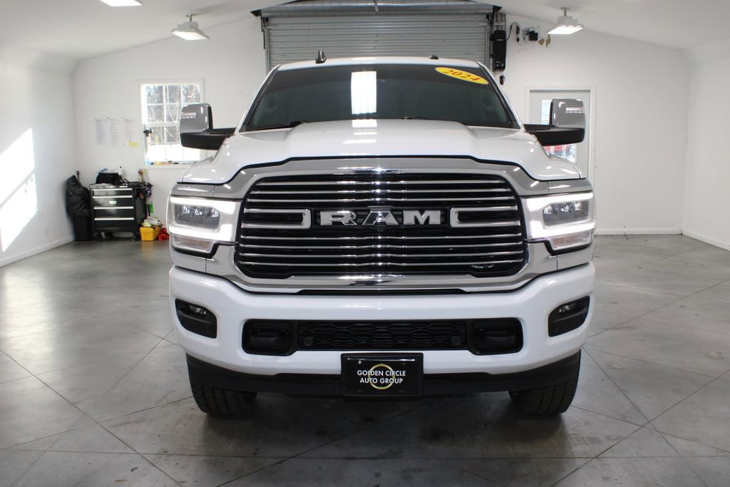Used 2024 RAM 2500 Laramie image 3