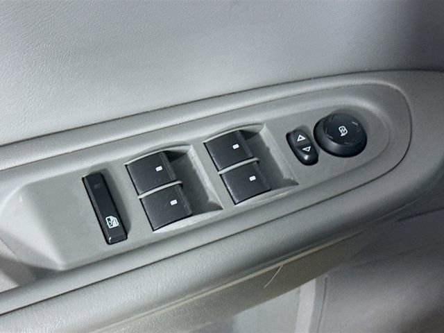 Used 2014 Chevrolet Traverse LS image 19