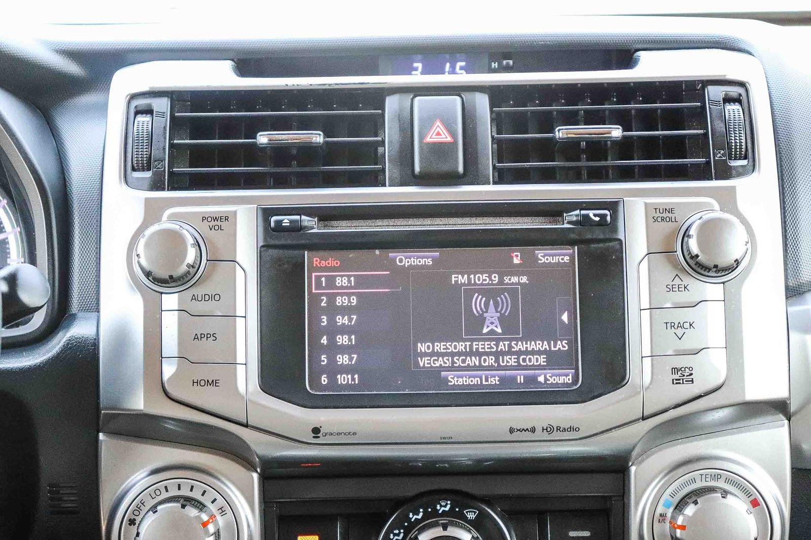 Used 2017 Toyota 4Runner SR5 AWD/4WD image 17