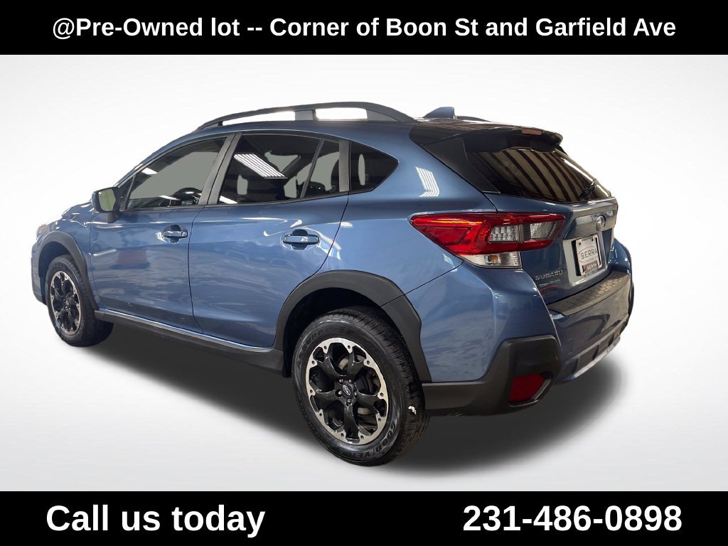 Used 2021 Subaru Crosstrek 2.0i Premium w/ Moonroof Package AWD/4WD image 3