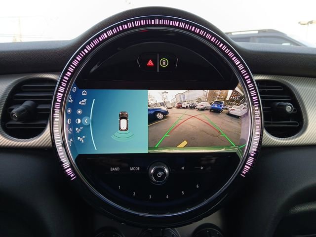 Used 2024 MINI Cooper 2-Door Hardtop image 11