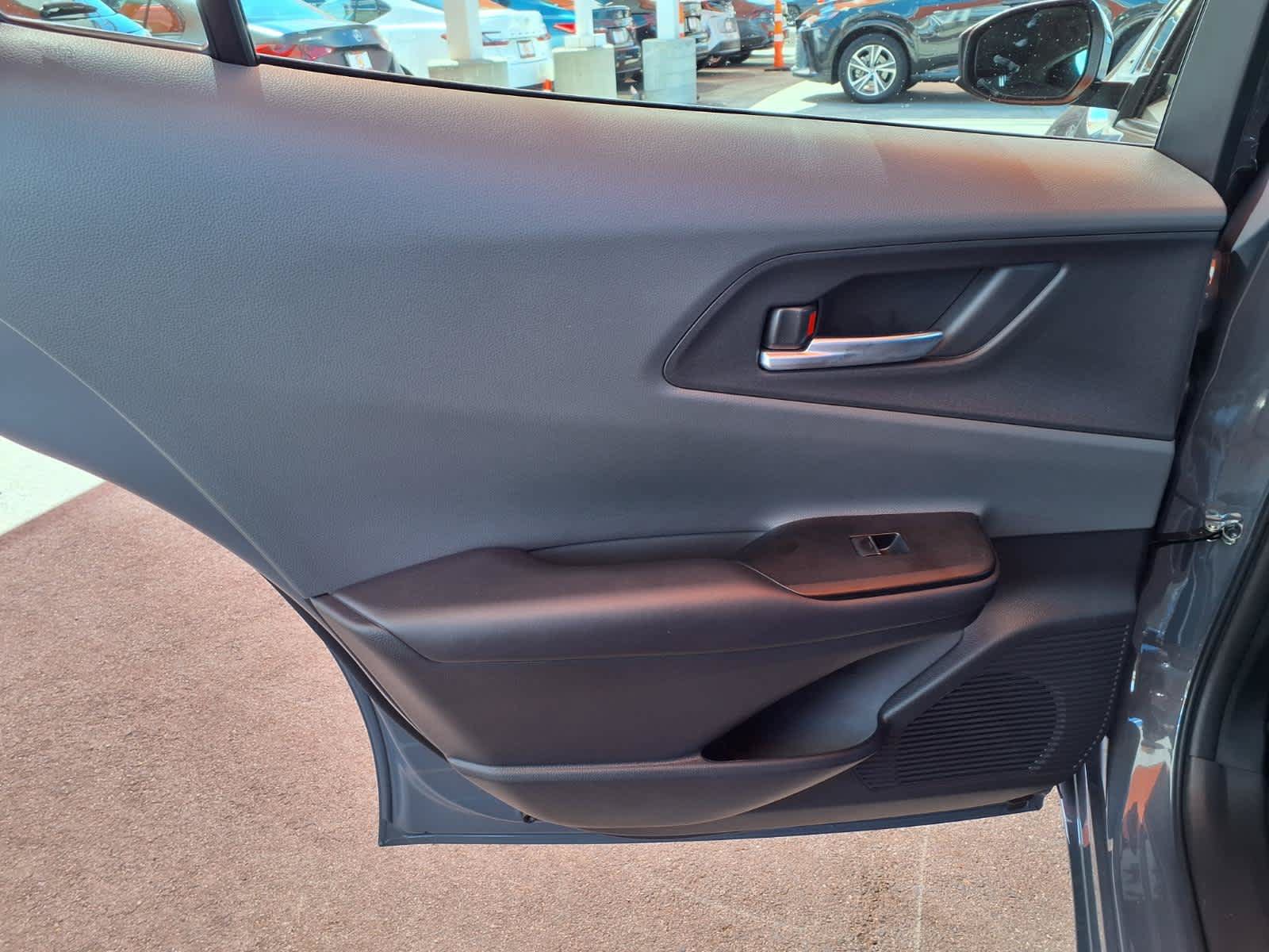 Certified 2025 Toyota Prius XLE FWD image 10