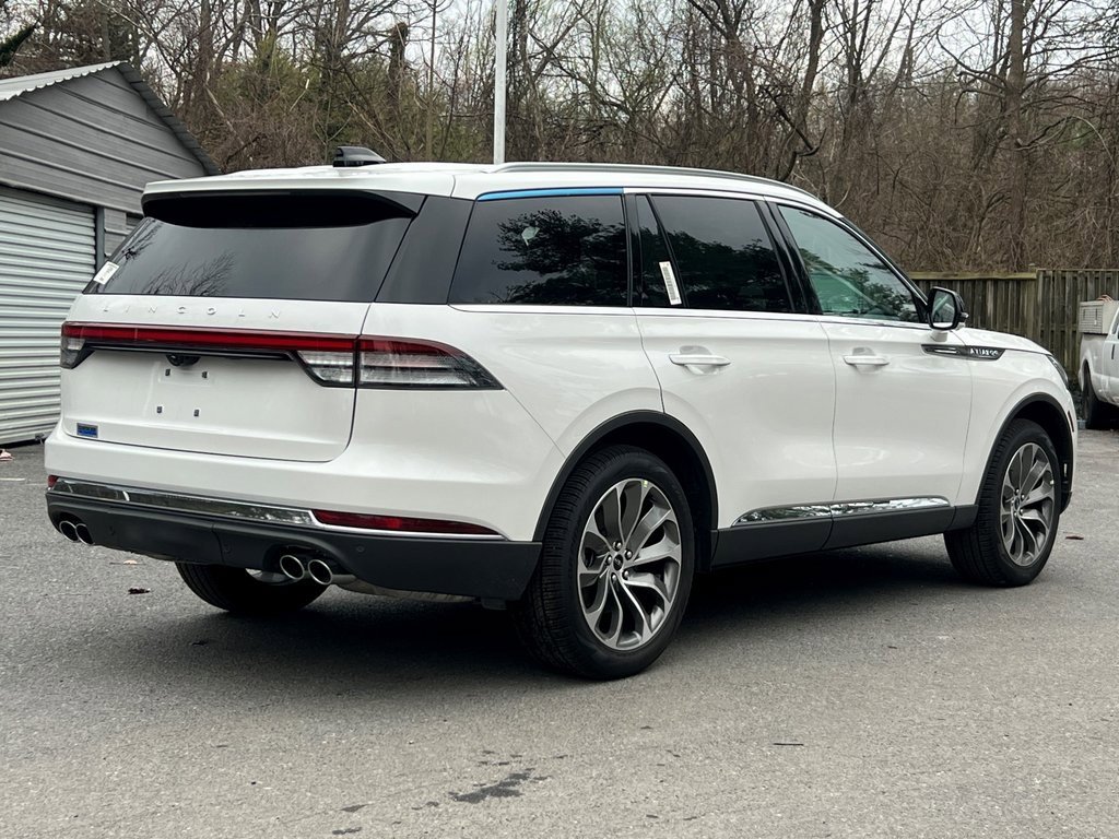 New 2026 Lincoln Aviator AWD image 4