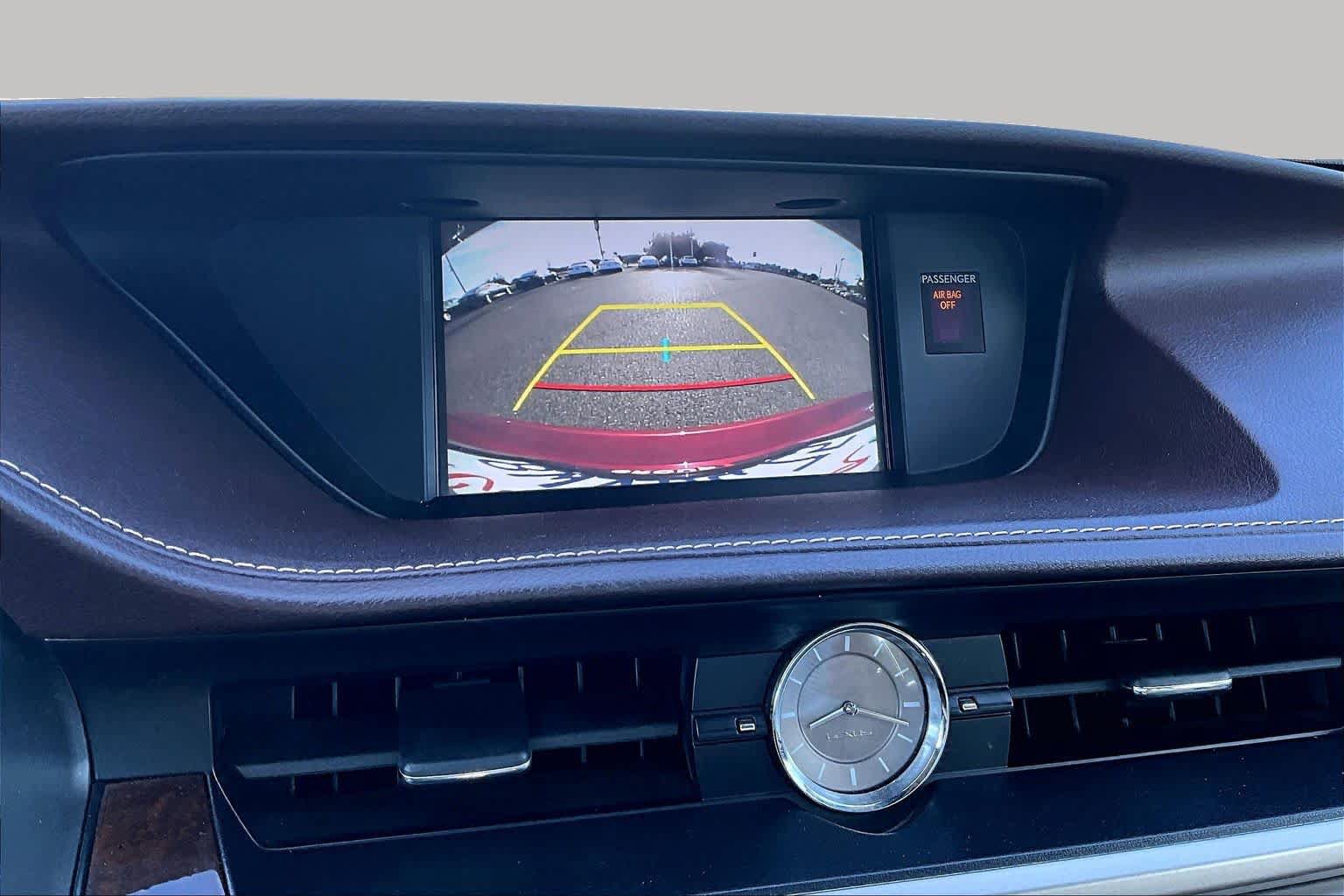 Used 2018 Lexus ES 350 w/ Navigation System Package FWD image 26