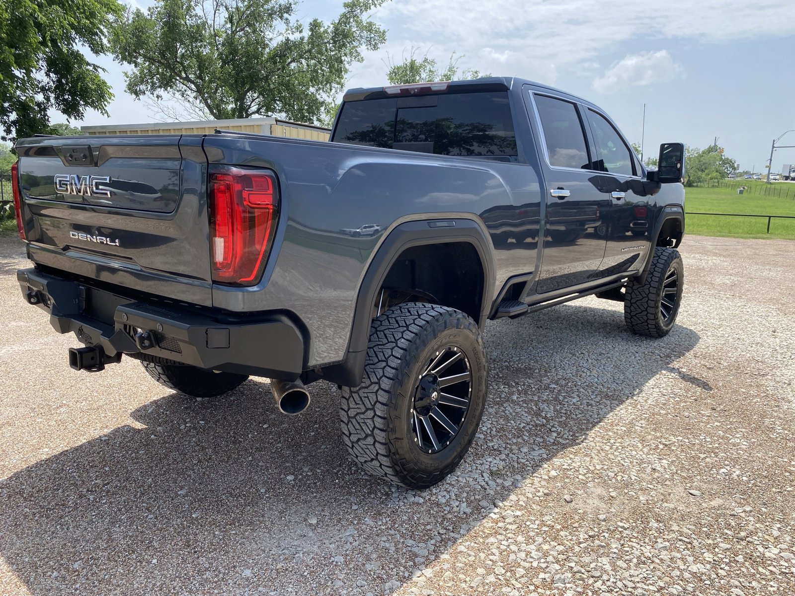 Used 2020 GMC Sierra 2500 Denali w/ Denali Ultimate Package AWD/4WD image 7