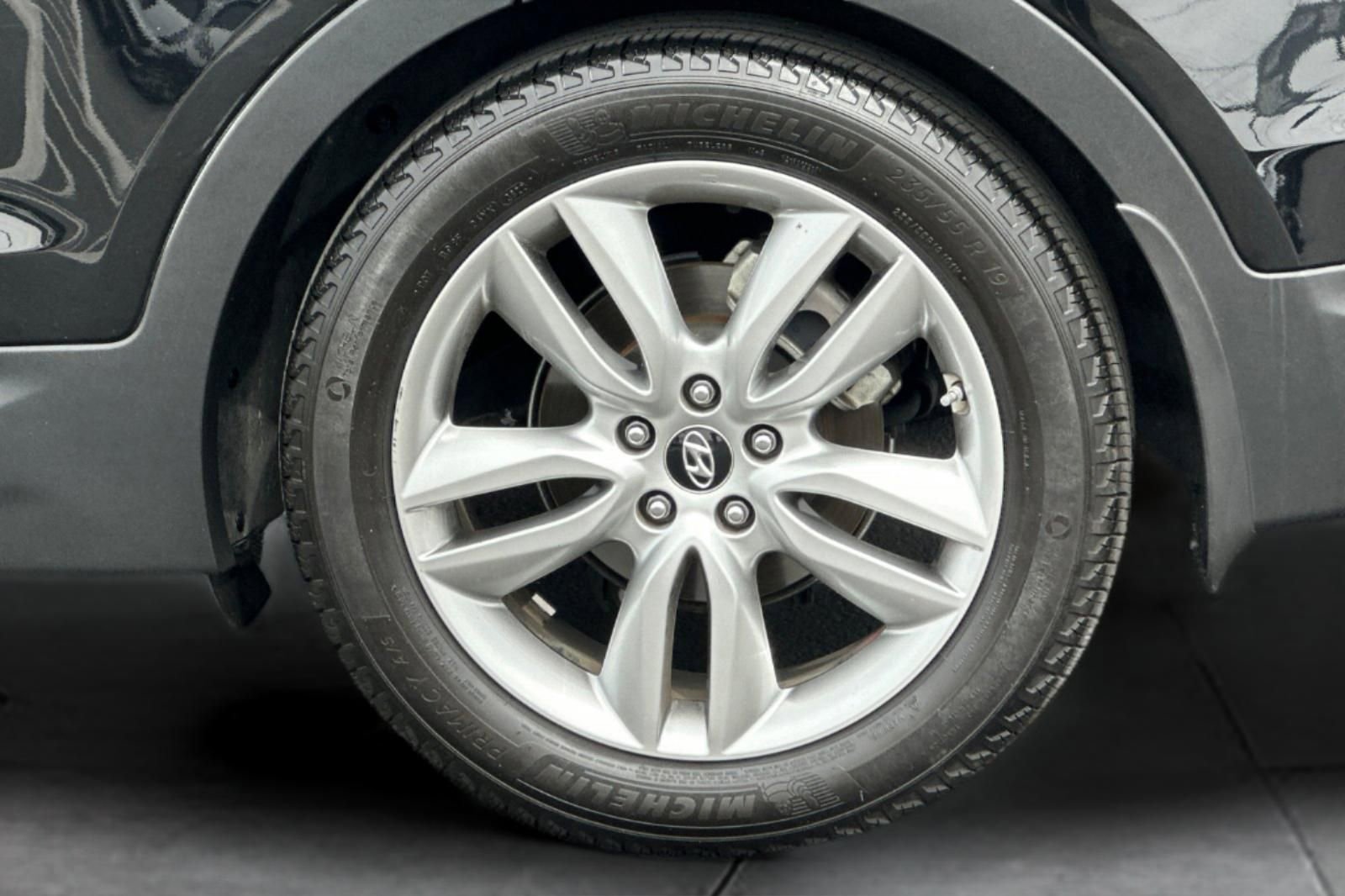 Used 2014 Hyundai Santa Fe Sport 2.0T w/ Technology Package 05 image 27