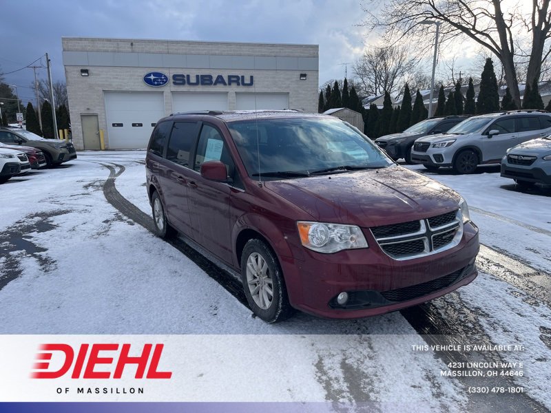Used 2018 Dodge Grand Caravan SXT image 1