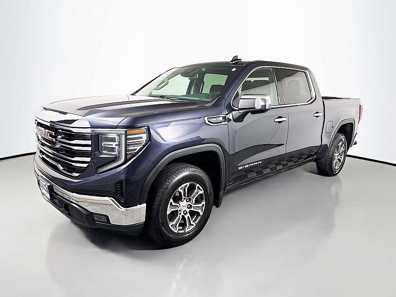 Used 2024 GMC Sierra 1500 SLT image 3