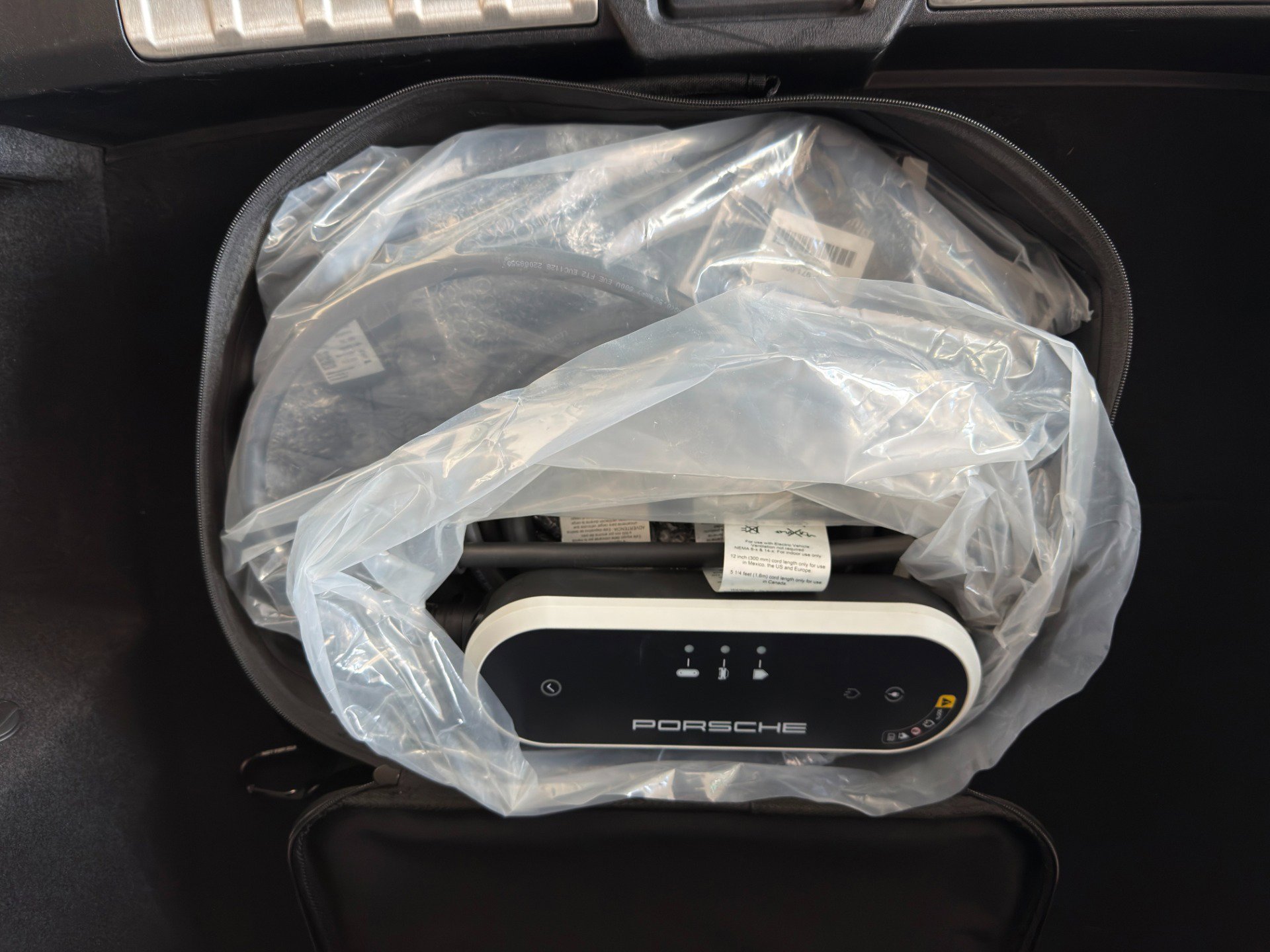 Used 2022 Porsche Taycan GTS image 47