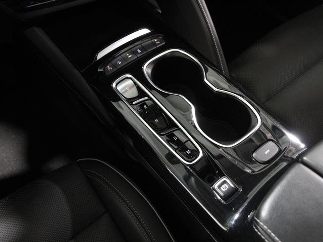 Used 2021 Buick Envision Essence w/ Technology Package I image 16