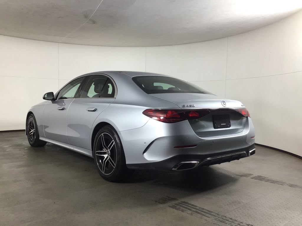 Used 2025 Mercedes-Benz E 450 4MATIC Sedan image 3