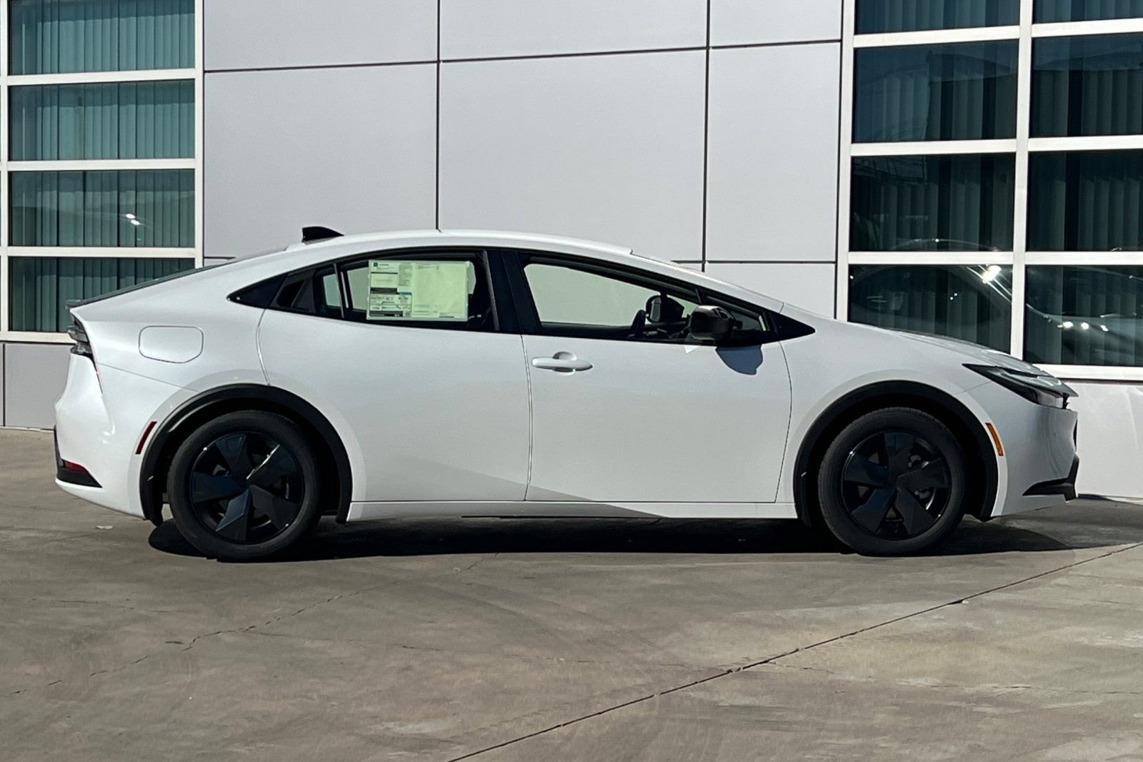 New 2026 Toyota Prius Plug-In Hybrid FWD image 3
