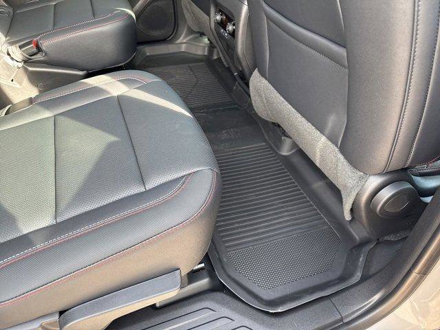 New 2026 Chevrolet Traverse Z71 w/ Driver Confidence Package image 12