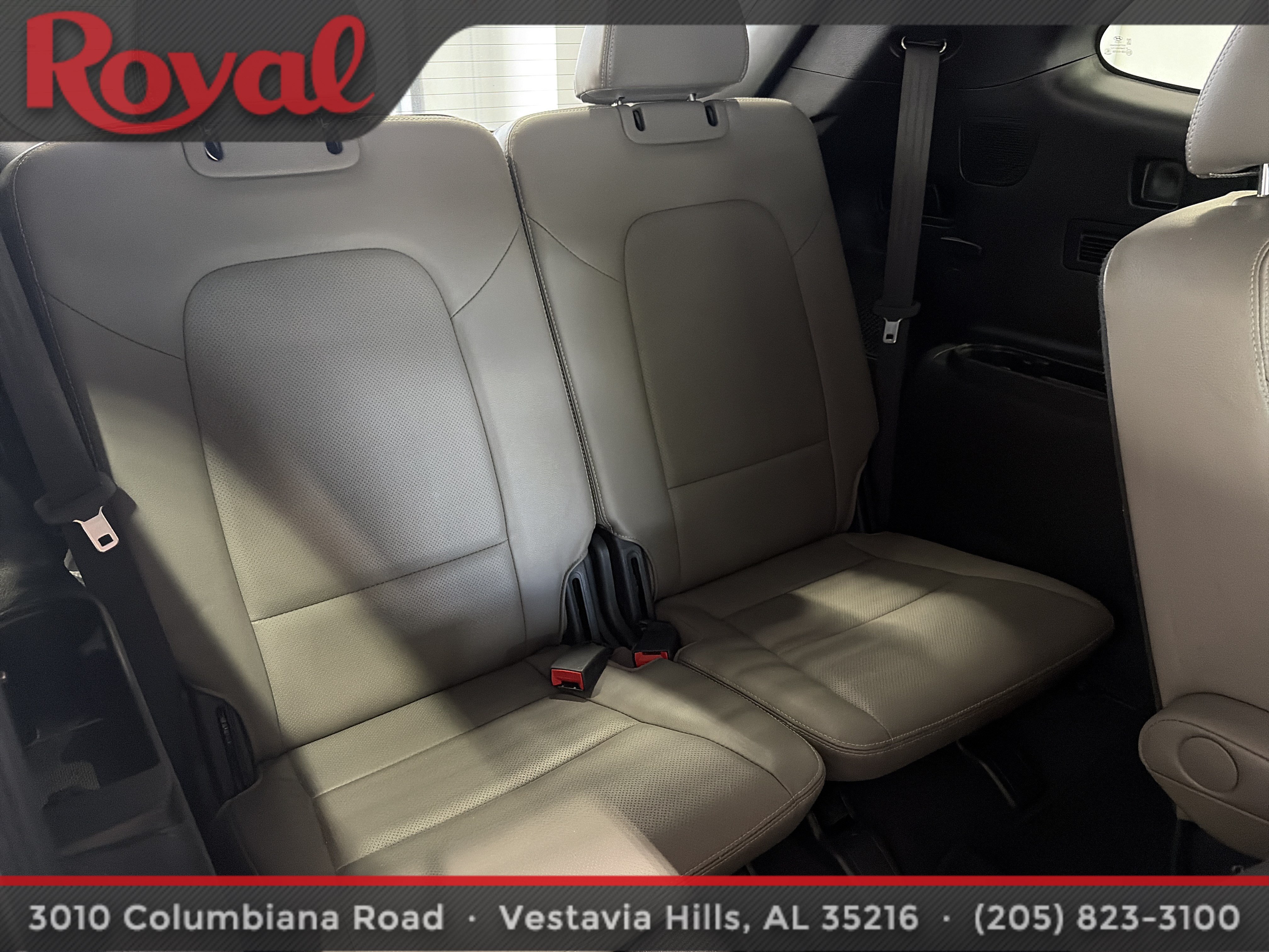 Used 2017 Hyundai Santa Fe Limited FWD image 16