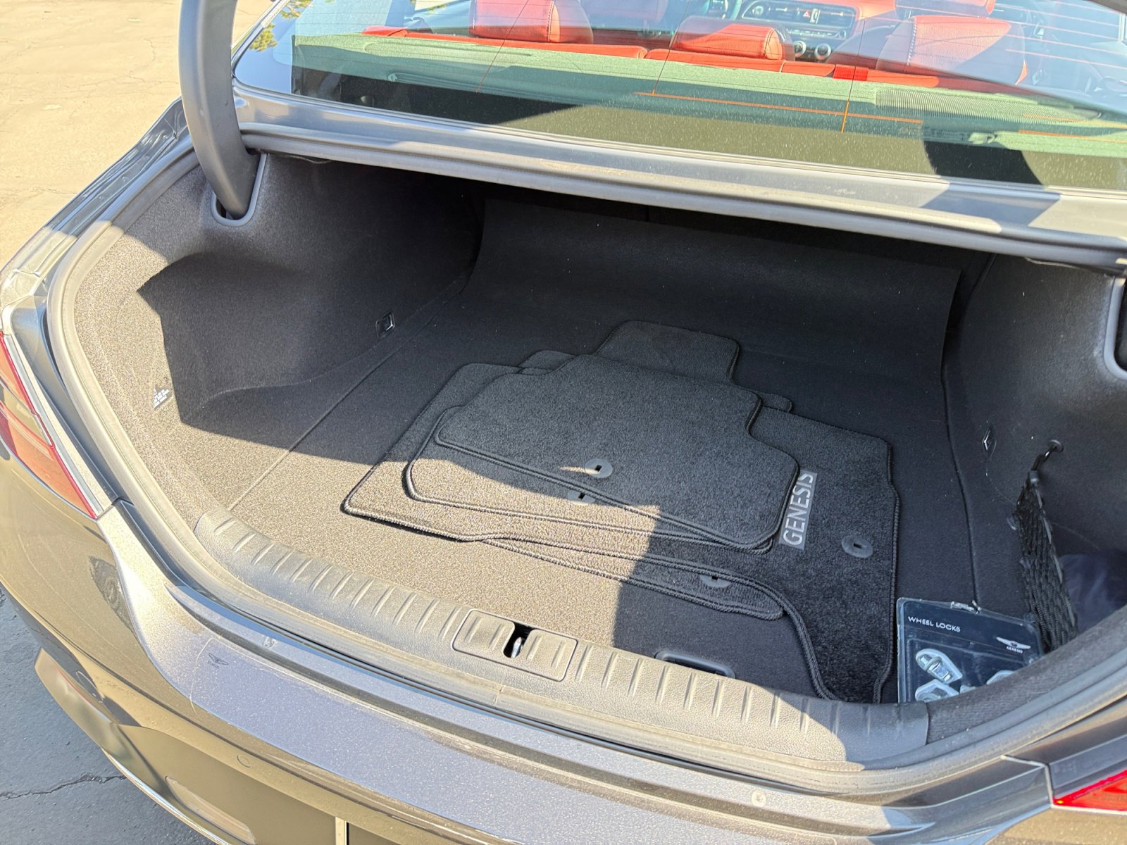 Used 2023 Genesis G70 2.0T w/ Sport Prestige Package image 20