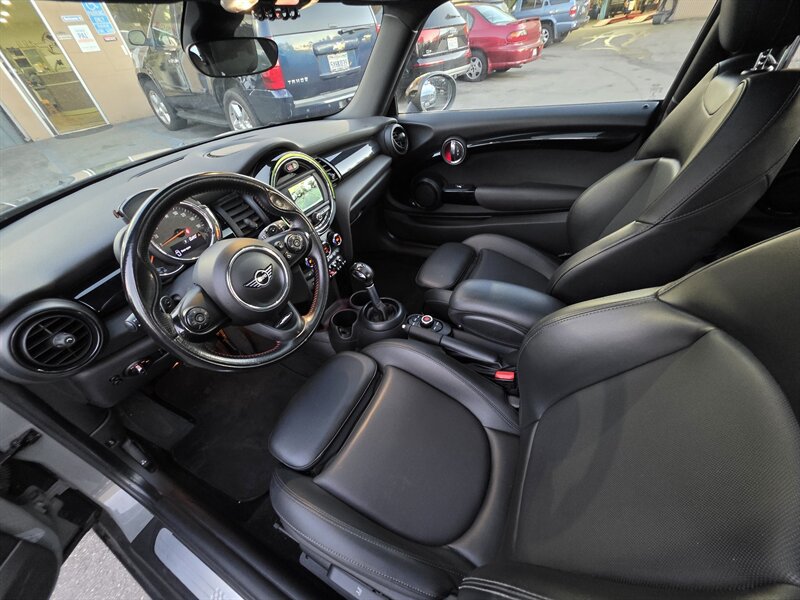 Used 2019 MINI Cooper S FWD image 17