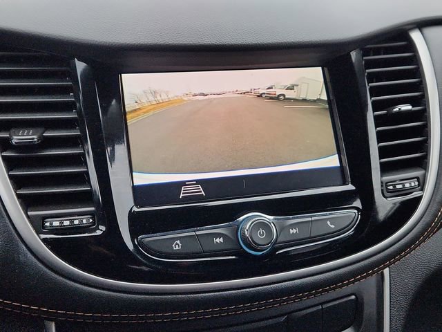 Used 2022 Chevrolet Trax LT w/ LT Convenience Package image 41