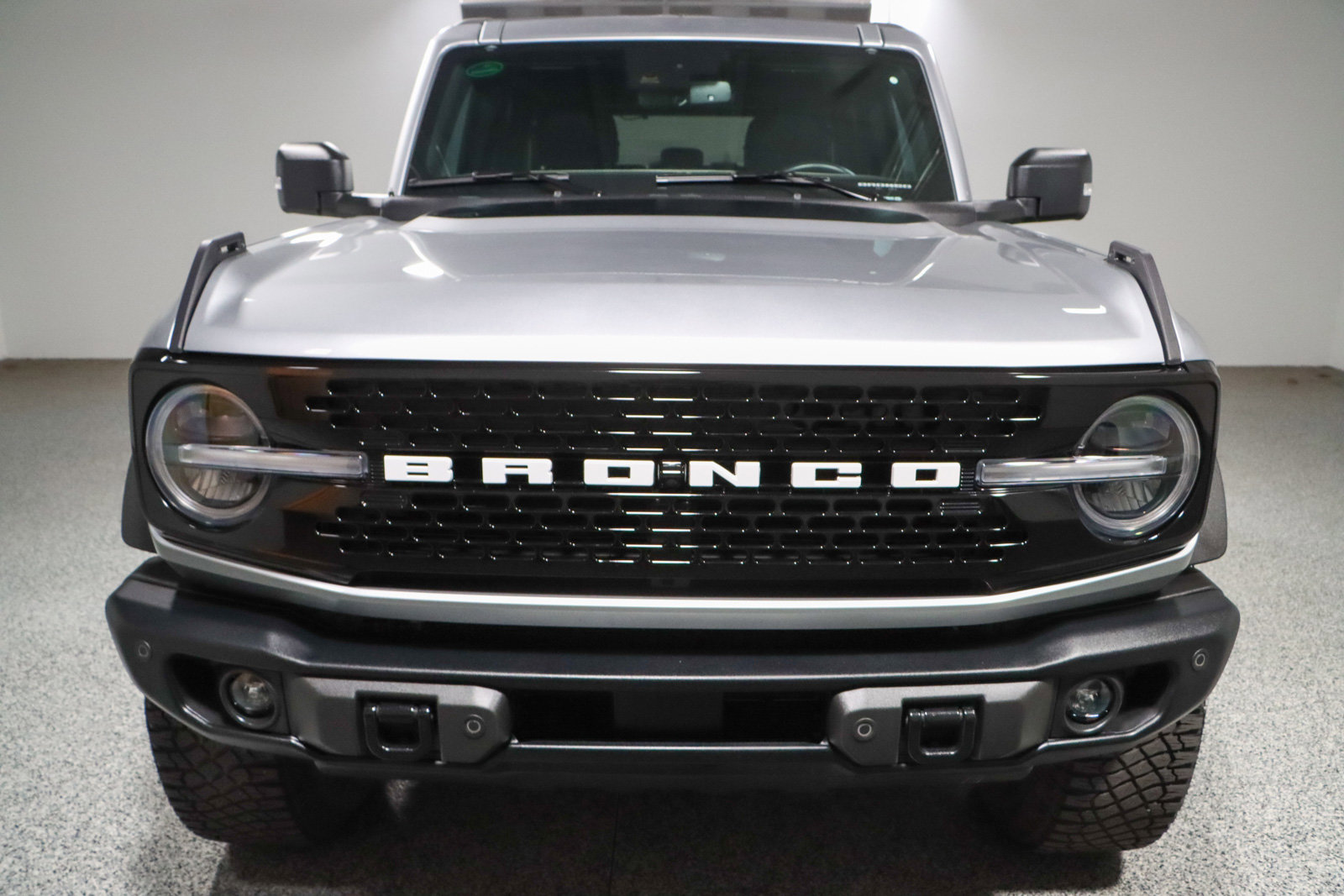 Used 2023 Ford Bronco Wildtrak image 4