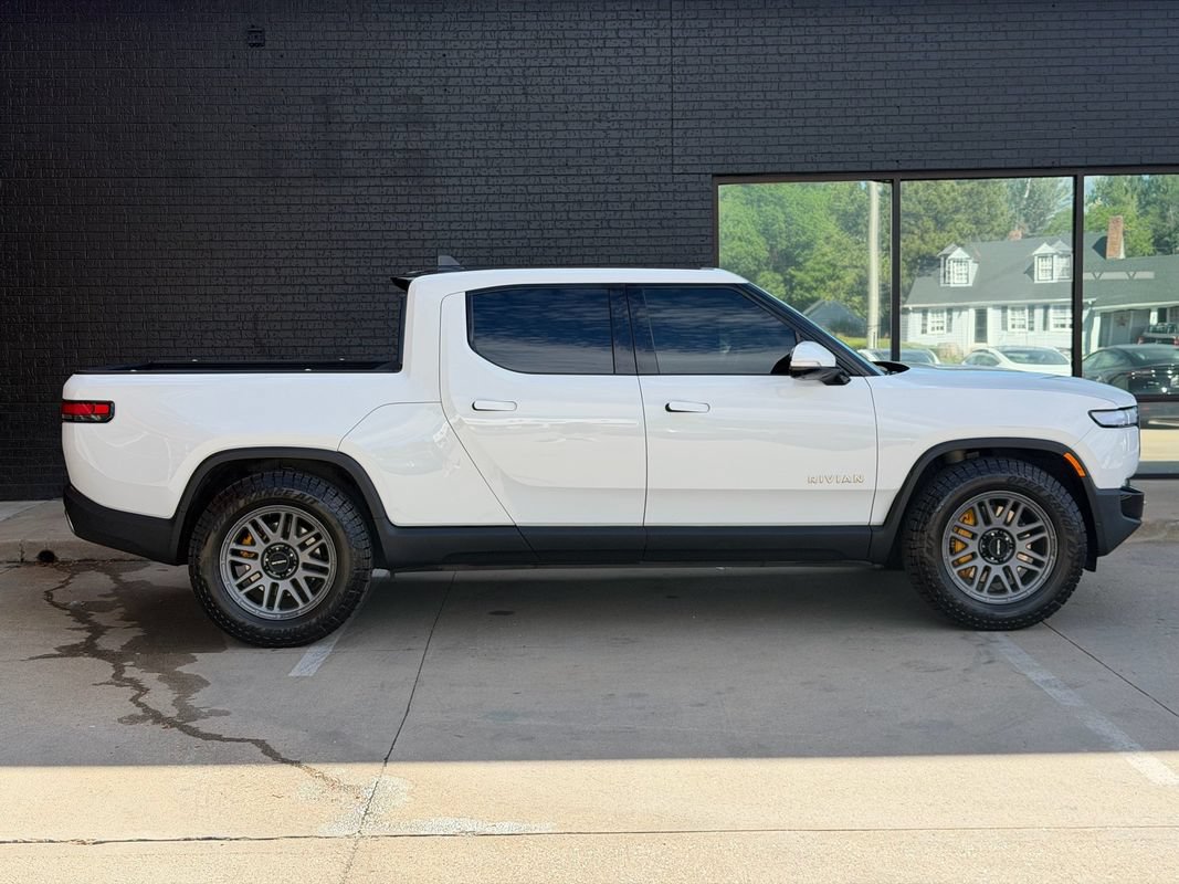 Used 2022 Rivian R1T Adventure AWD/4WD image 9