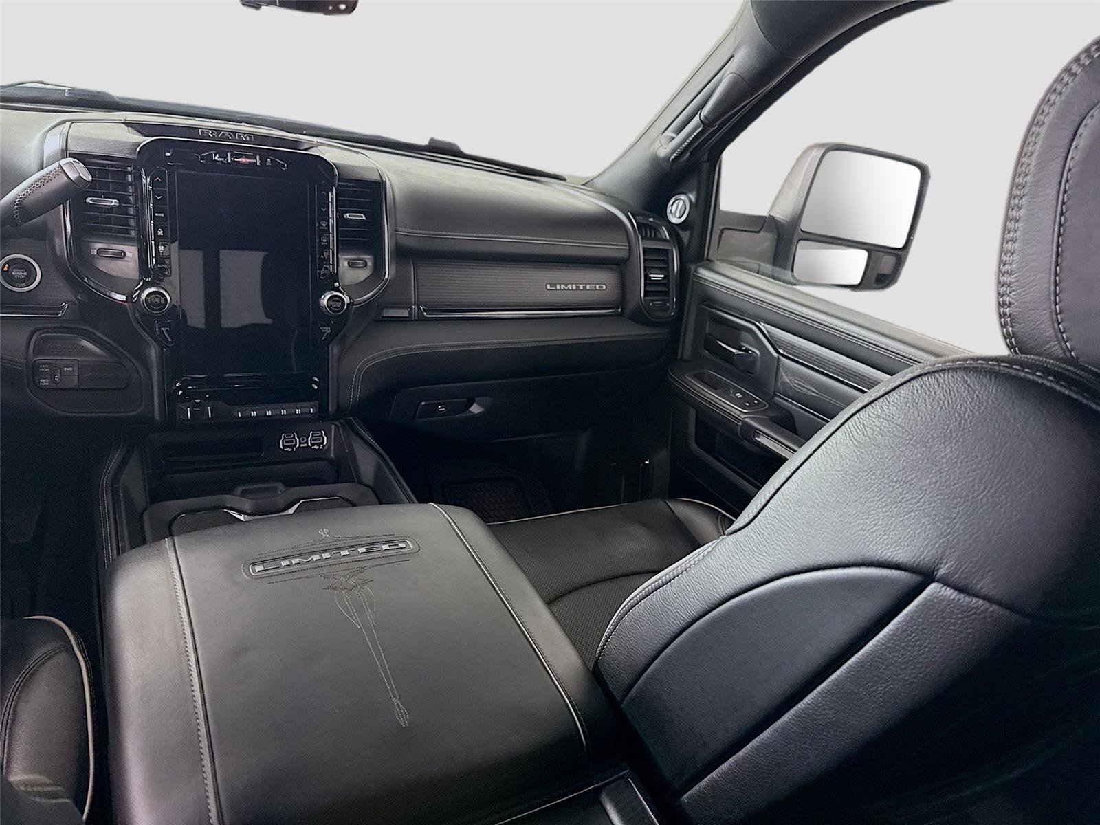 Used 2023 RAM 3500 Limited AWD/4WD image 16