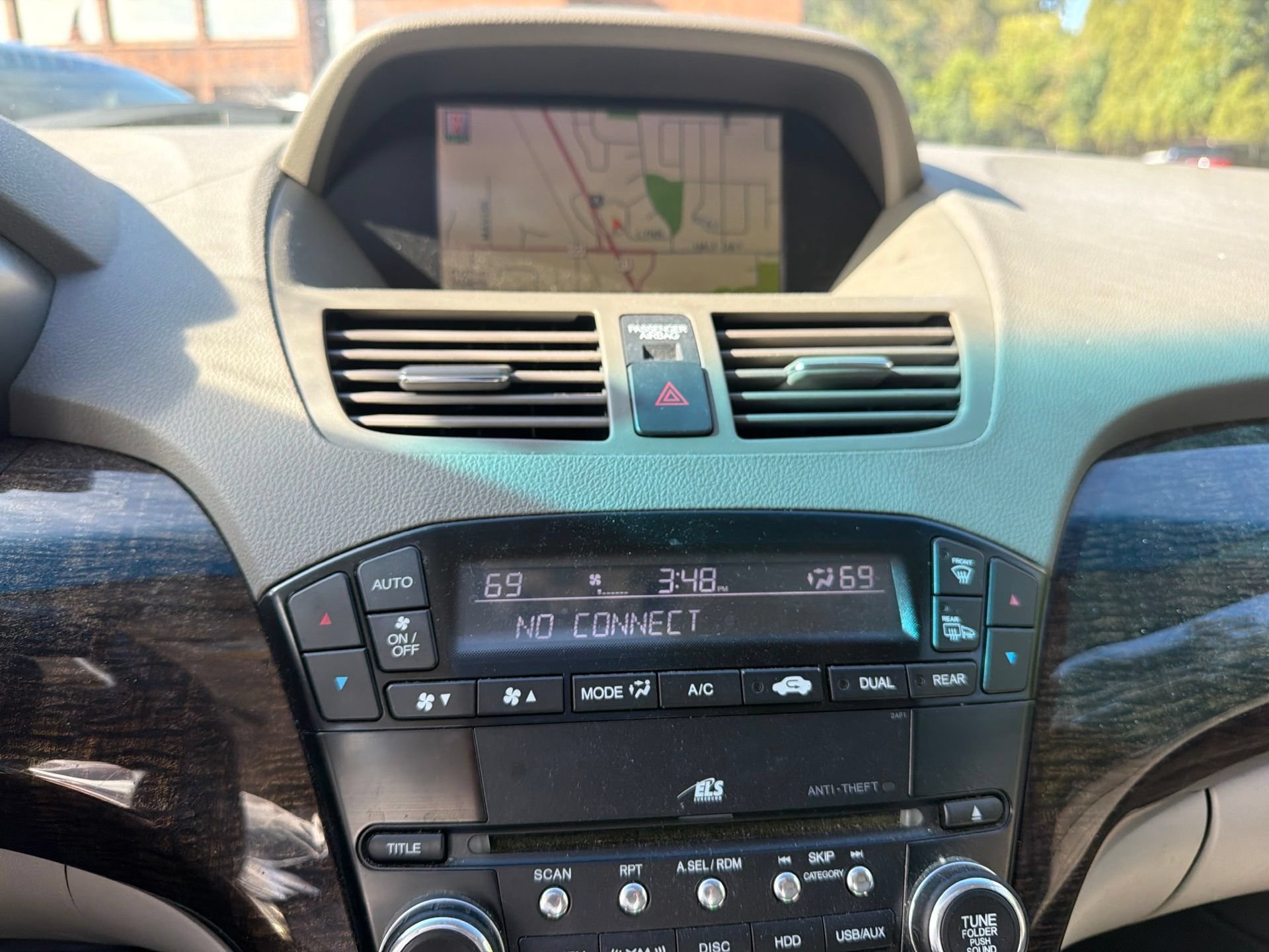 Used 2011 Acura MDX w/ Technology Package AWD/4WD image 15