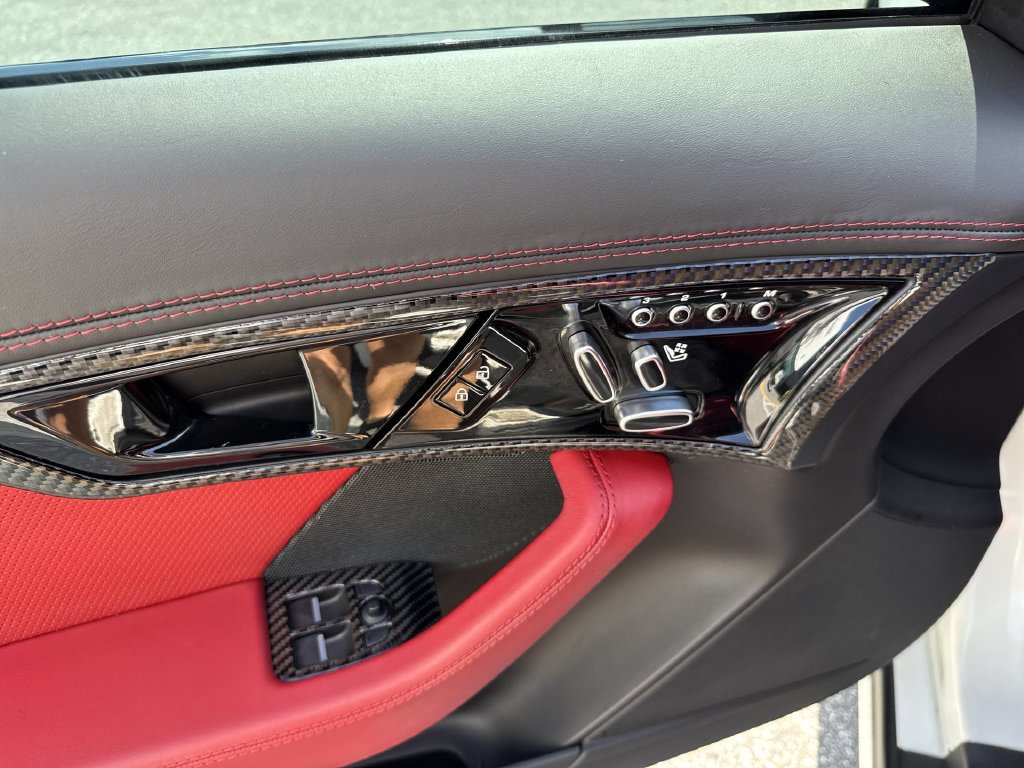 Used 2023 Jaguar F-TYPE Coupe RWD image 39