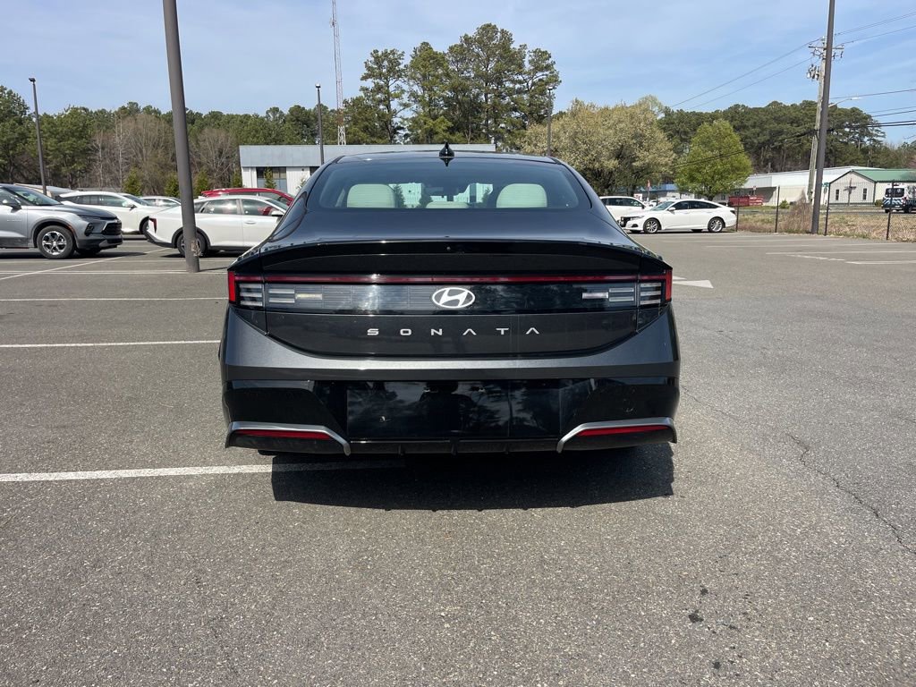 Used 2025 Hyundai Sonata SEL image 6
