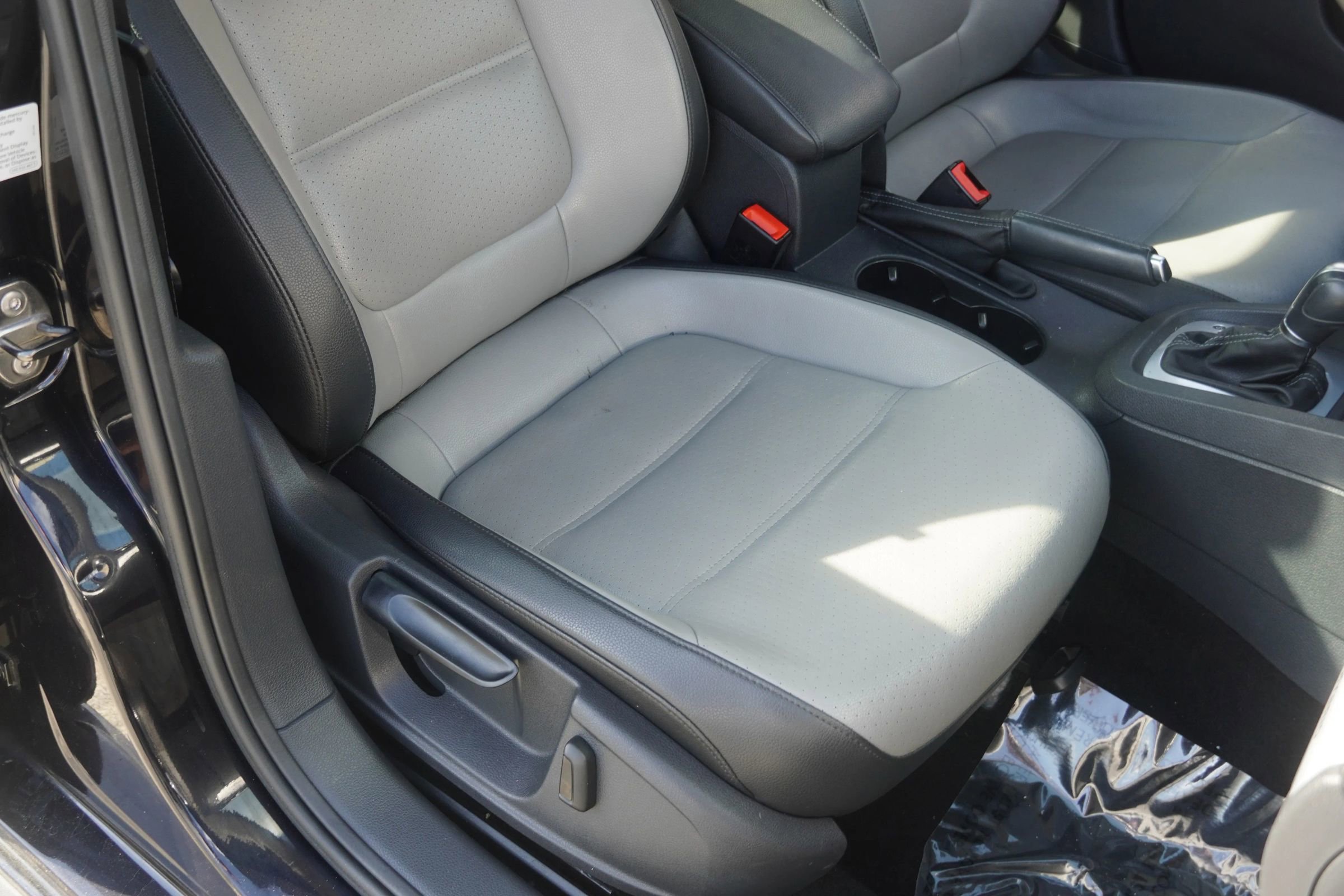 Used 2014 Volkswagen Jetta SEL image 32