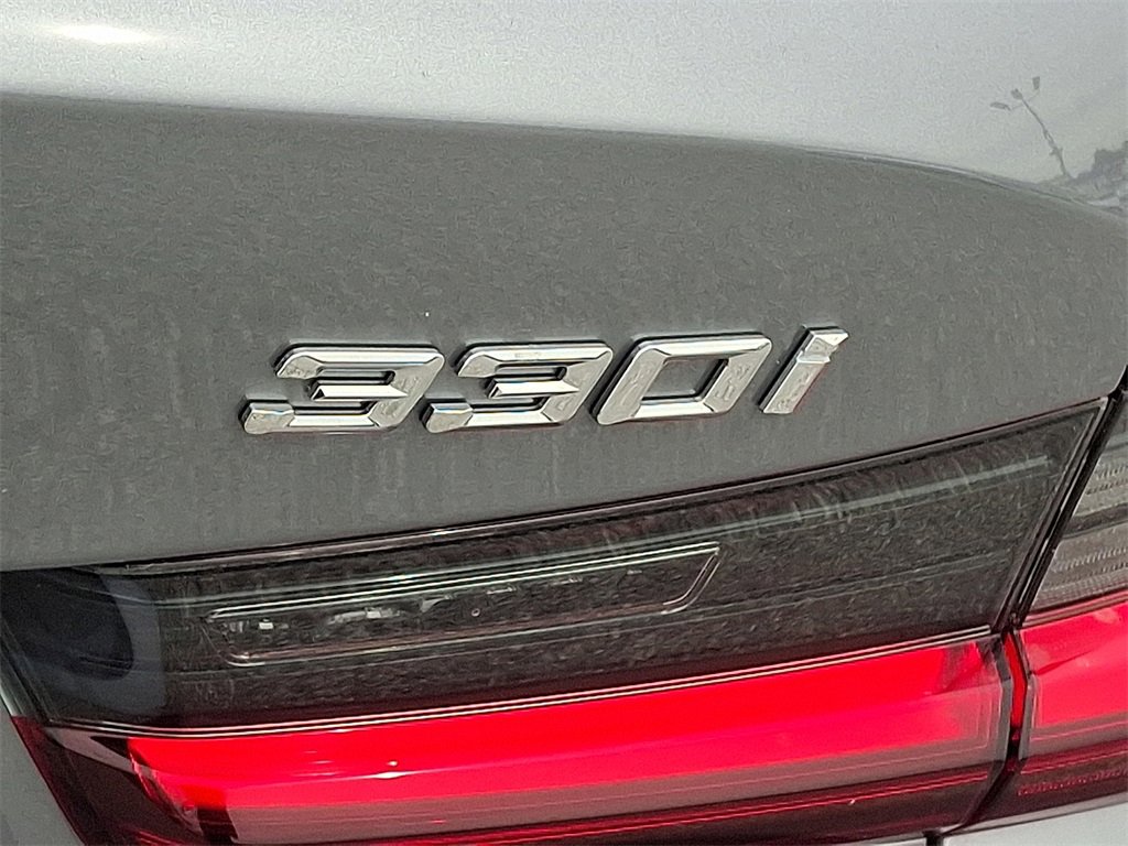 New 2025 BMW 330i xDrive Sedan w/ Premium Package image 19