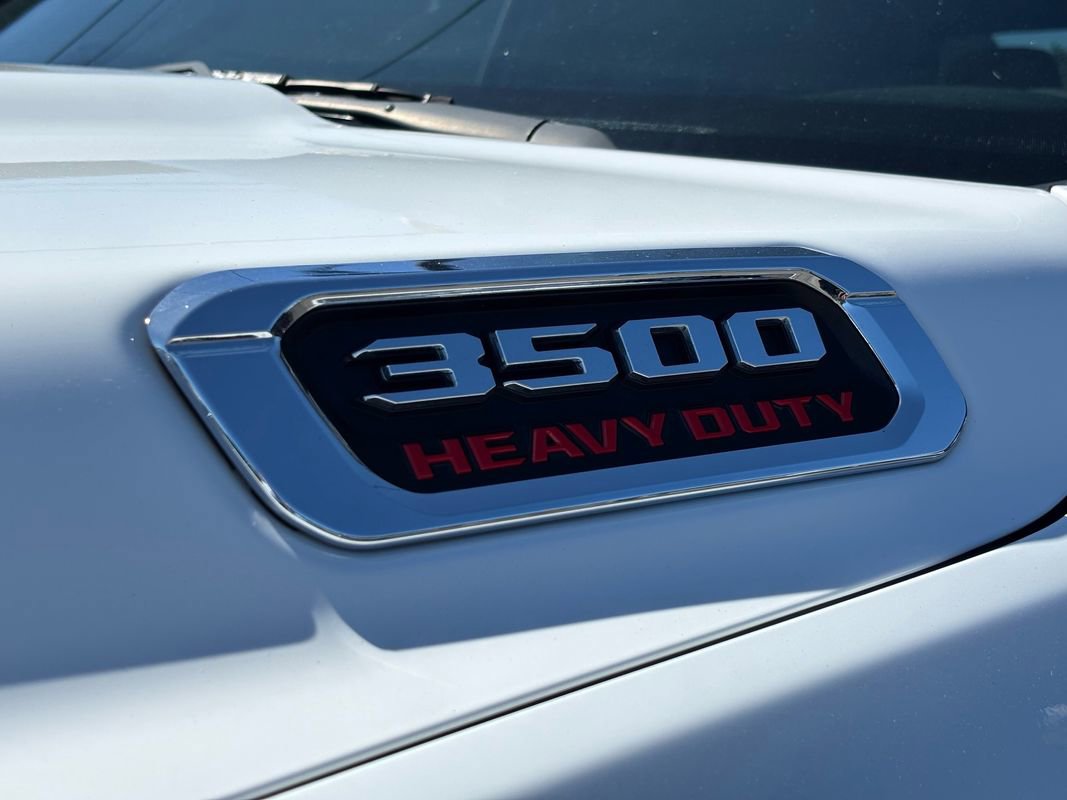 Used 2022 RAM 3500 Tradesman image 9