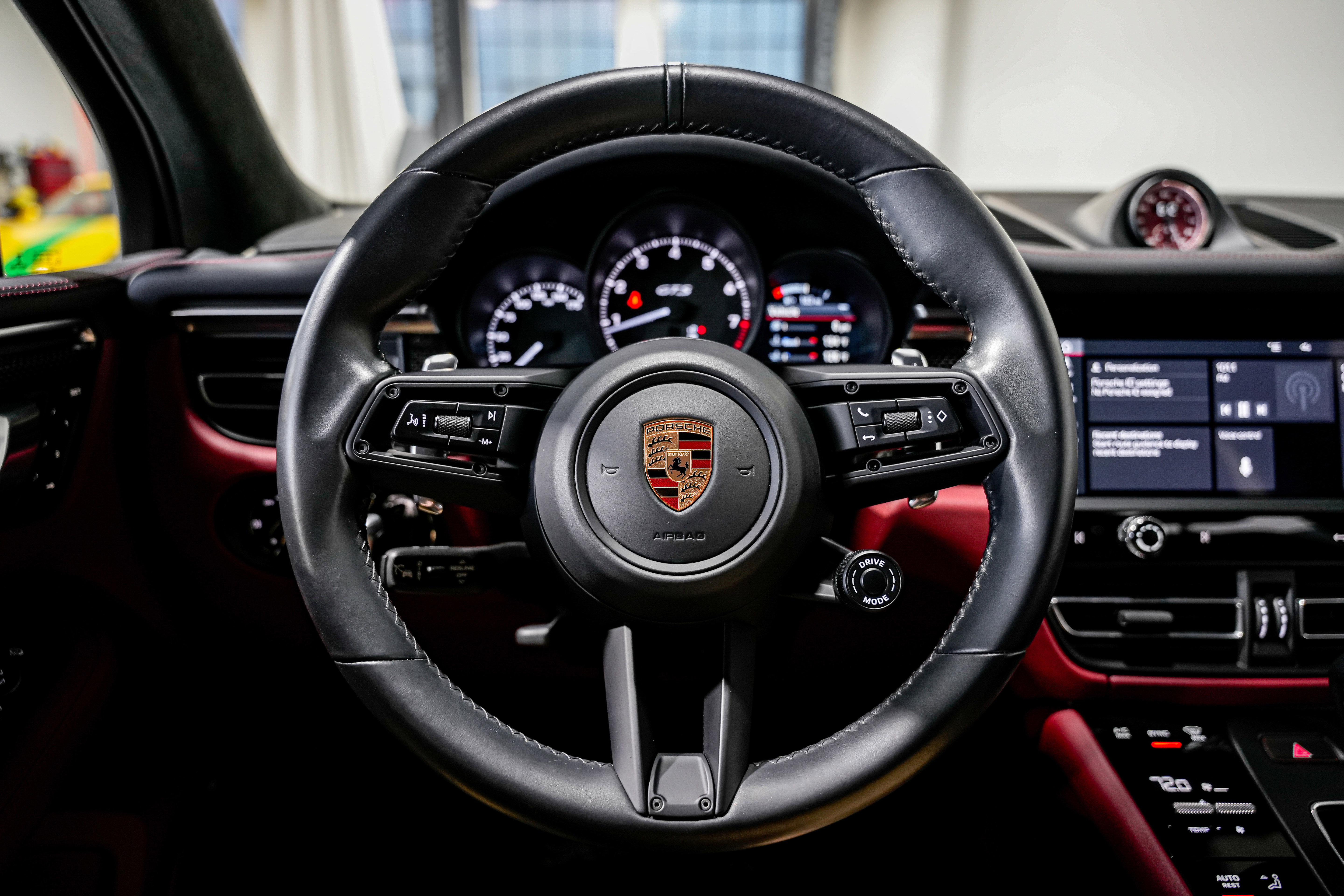 Used 2022 Porsche Macan GTS w/ Sport Chrono Package image 10