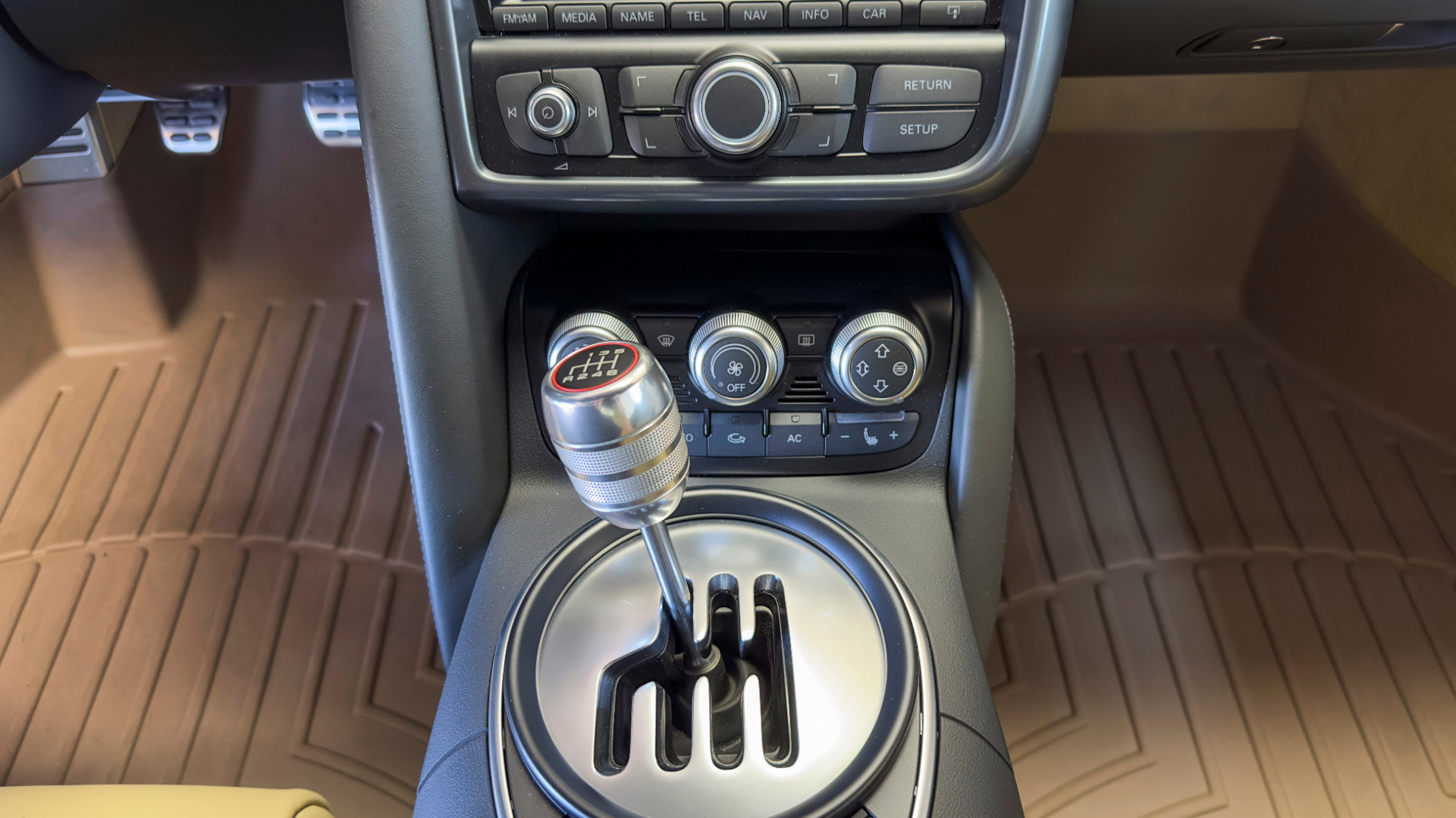 Used 2010 Audi R8 V10 AWD/4WD image 59