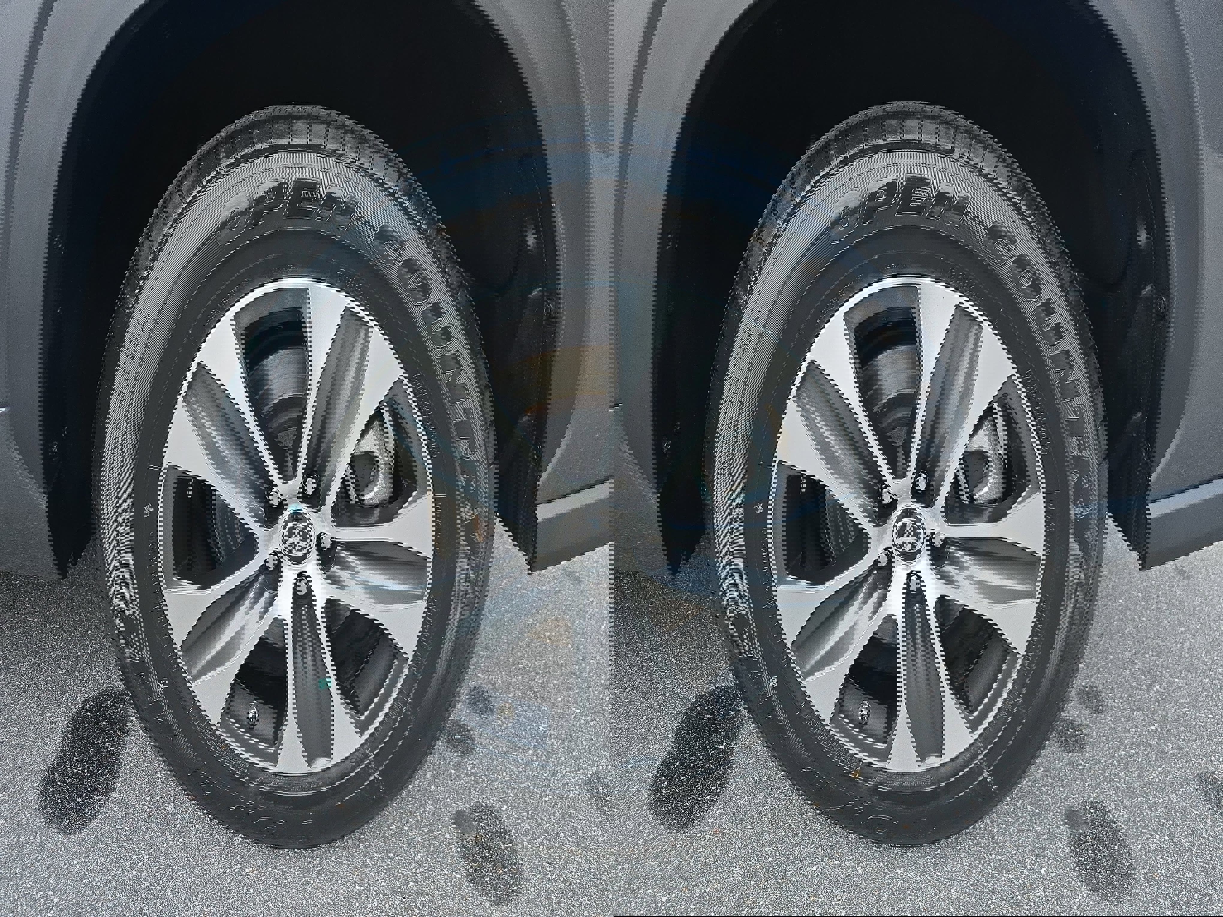 Certified 2023 Toyota Highlander XLE image 35