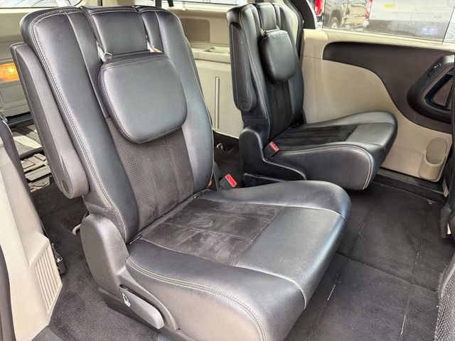 Used 2015 Dodge Grand Caravan SXT FWD image 20