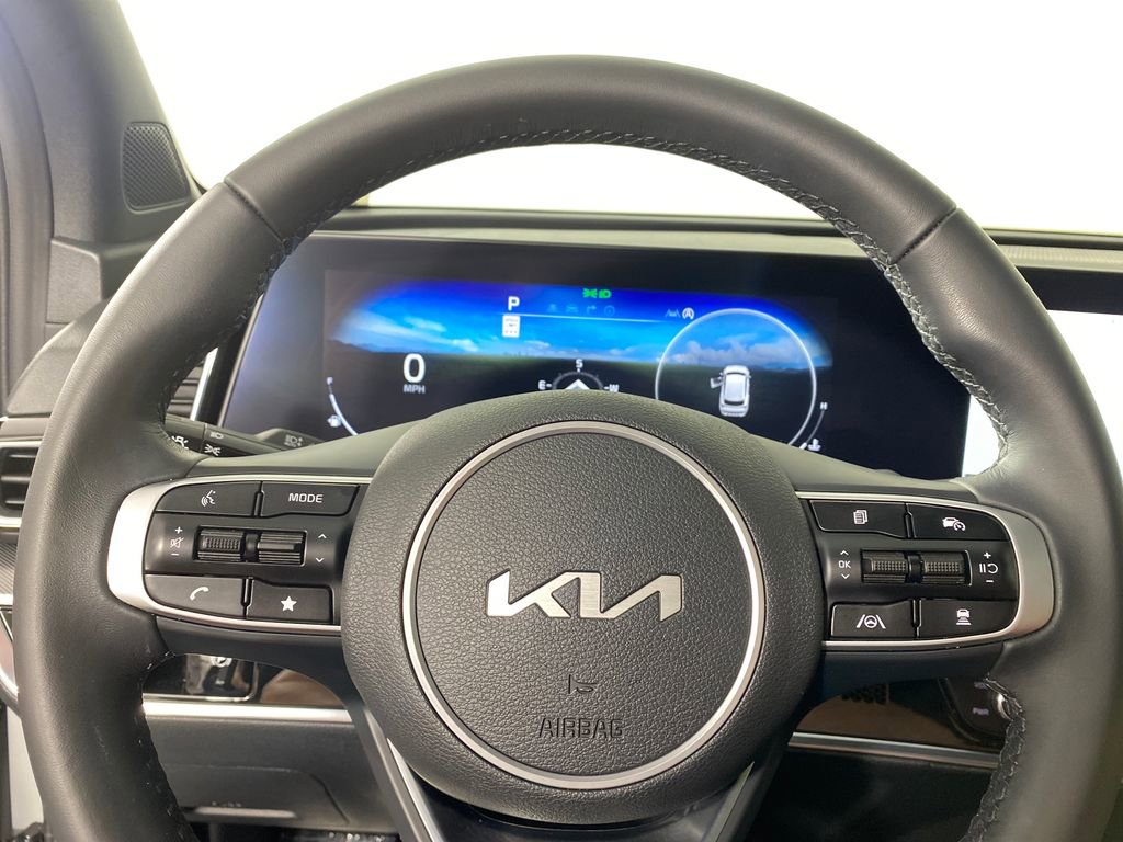 Certified 2025 Kia Sportage SX image 14