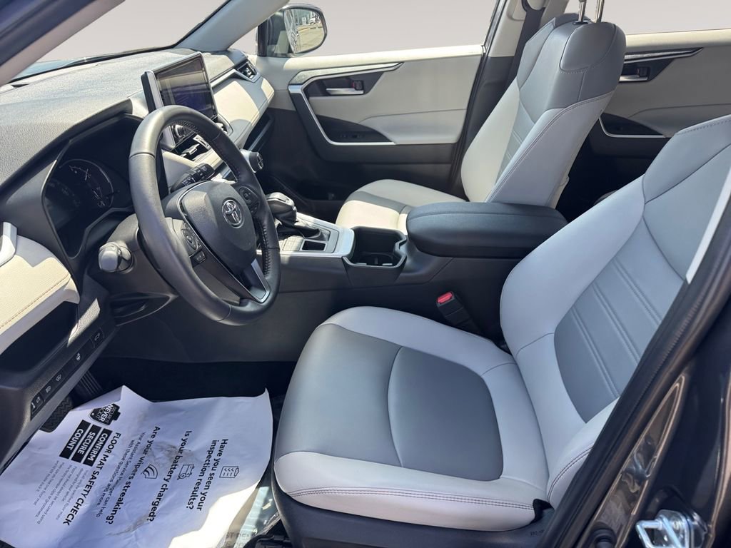 Used 2025 Toyota RAV4 XLE Premium w/ Weather Package image 9