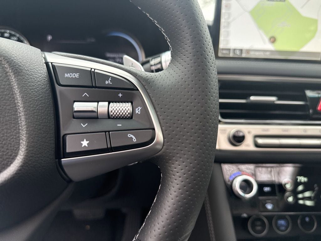 New 2026 Genesis G70 2.5T Prestige AWD/4WD image 17