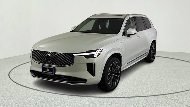 New 2026 Volvo XC90 T8 Plus w/ Protection Package AWD/4WD image 3