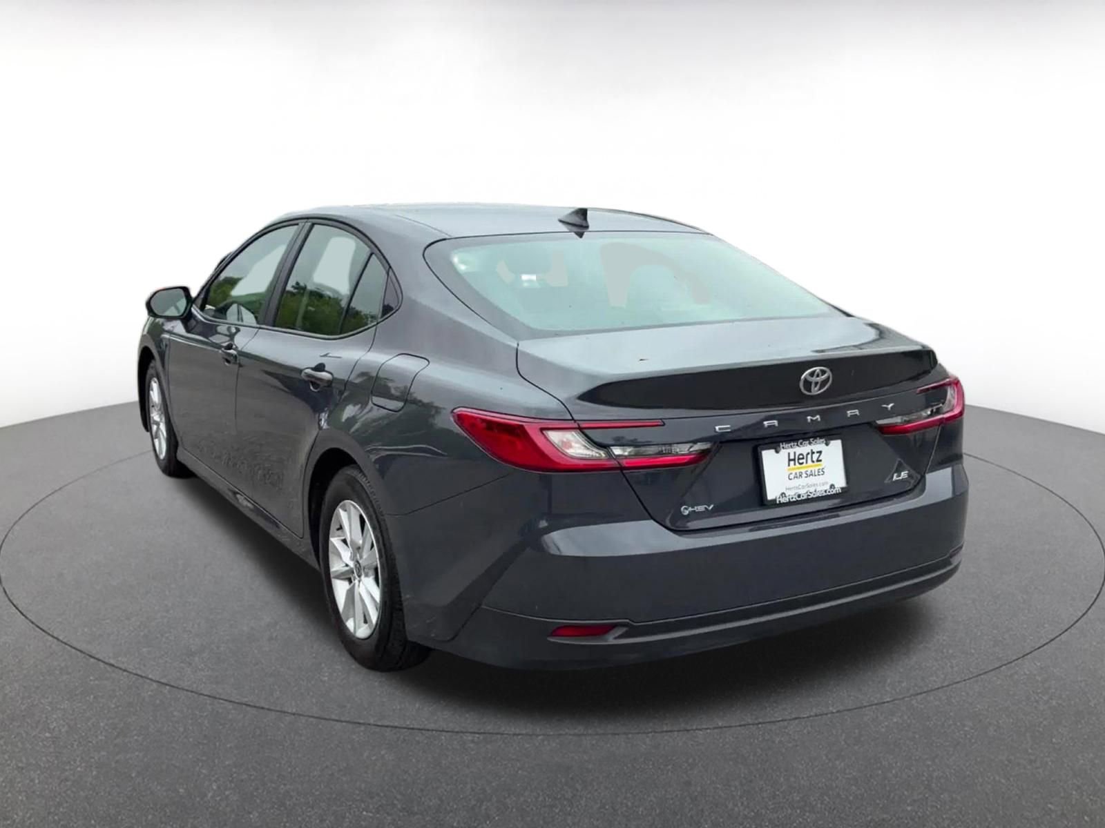 Used 2025 Toyota Camry LE FWD image 10